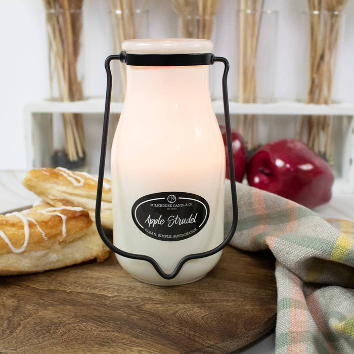 14 oz Milkbottle Candle: Apple Strudel